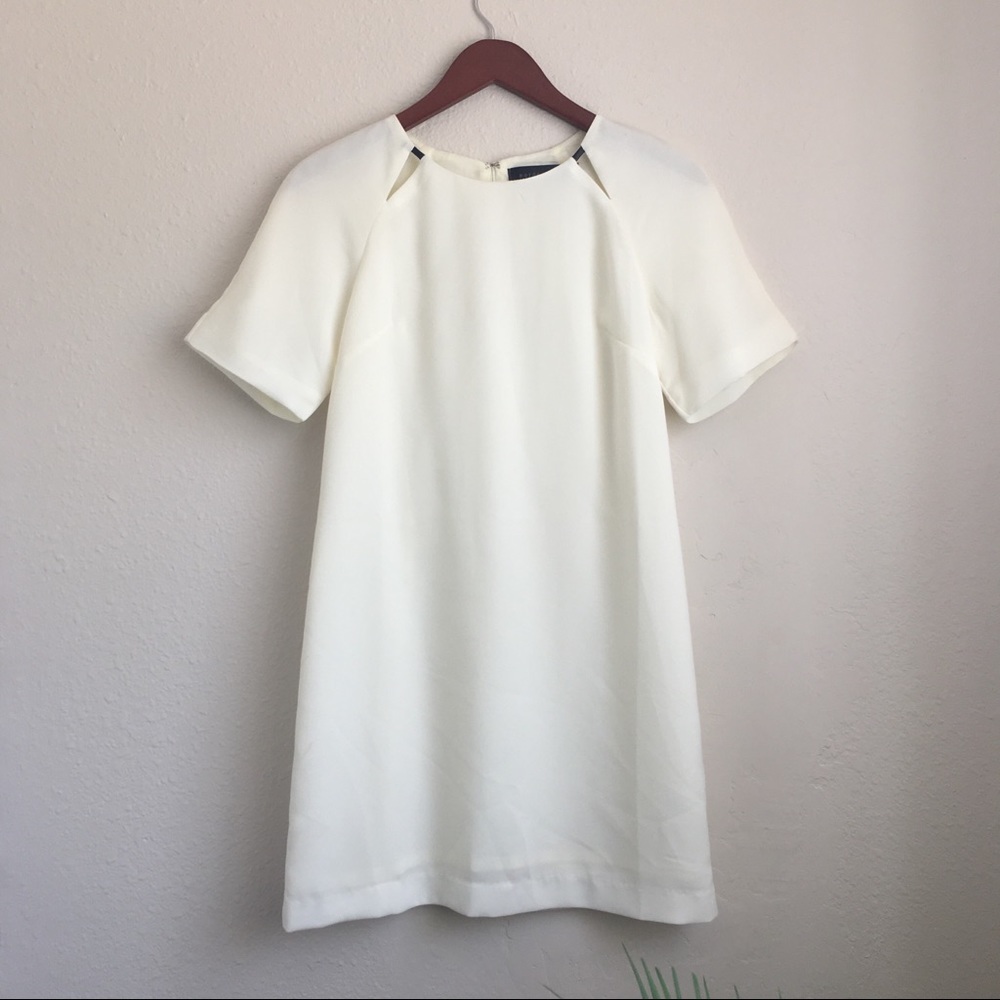 Bordeaux shift dress